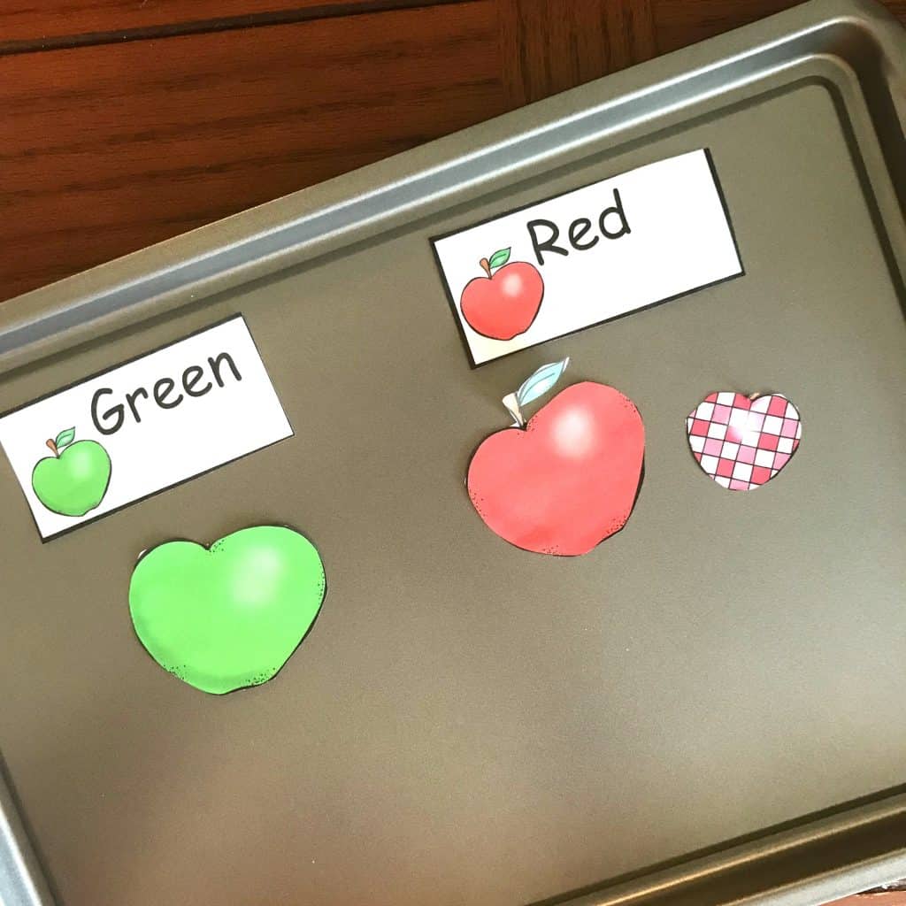FREE Preschool Pattern and Sorting Activity with an Apple Theme